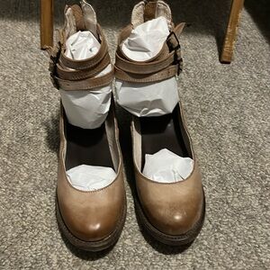 Freebirds style Randi